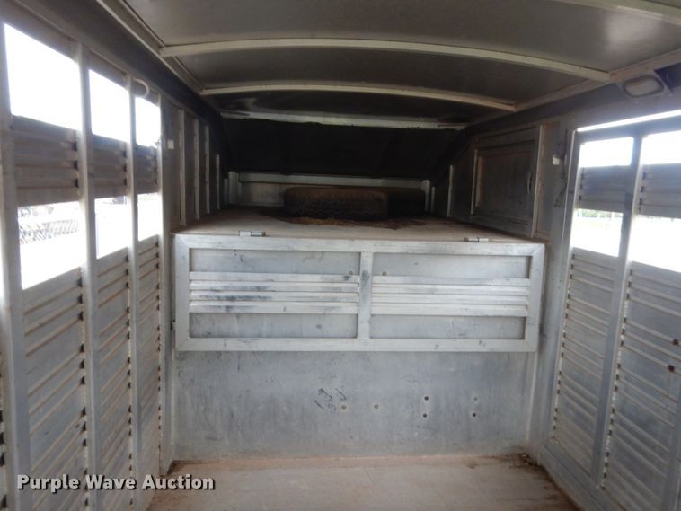 image for item ET9177 1993 Cherokee  livestock trailer