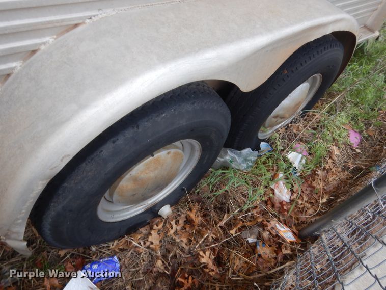 image for item ET9177 1993 Cherokee  livestock trailer