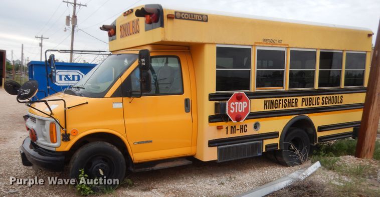 image for item ET9178 2002 Chevrolet Express G3500  school bus