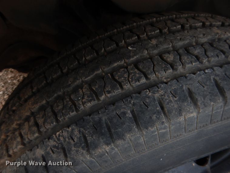 image for item ET9178 2002 Chevrolet Express G3500  school bus