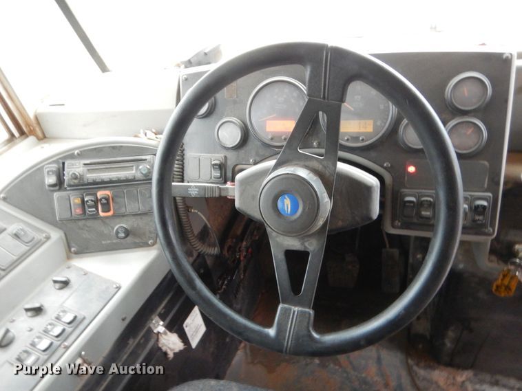 image for item ET9239 2006 Blue Bird Vision  school bus