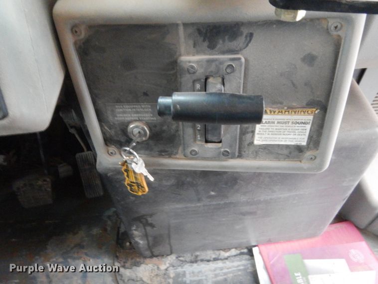 image for item ET9239 2006 Blue Bird Vision  school bus