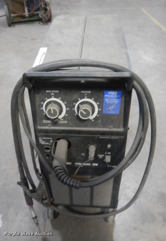 image for item ET9240 Miller Millermatic 250 welder