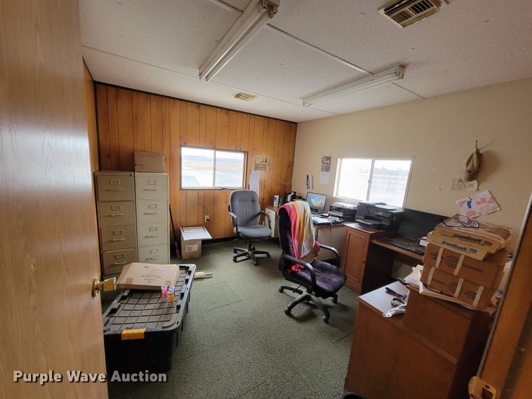 image for item FL9096 Hunter Saak office trailer