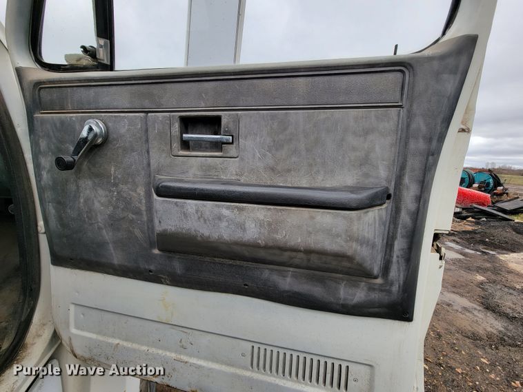 image for item FL9129 1982 Chevrolet 70  flatbed truck