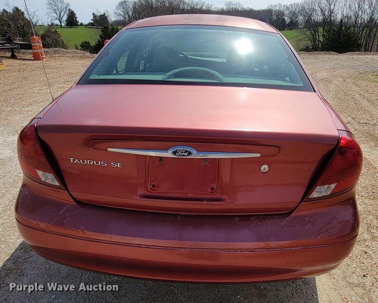 image for item FL9189 2000 Ford Taurus