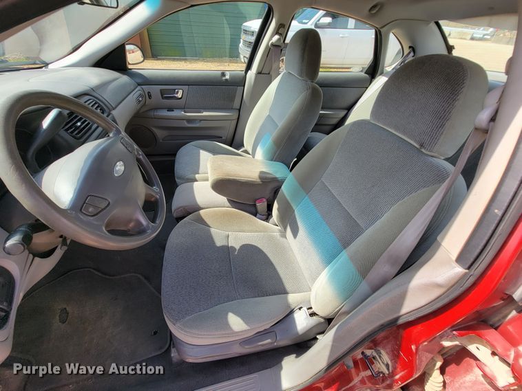 image for item FL9189 2000 Ford Taurus