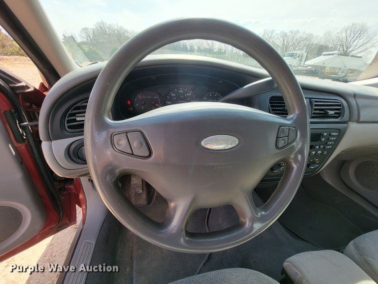 image for item FL9189 2000 Ford Taurus