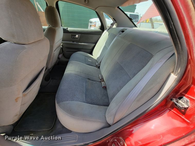 image for item FL9189 2000 Ford Taurus