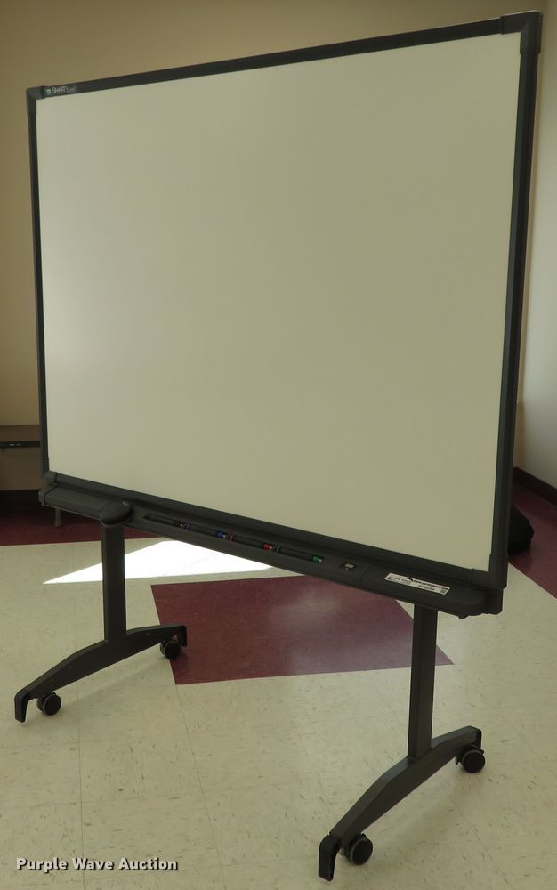 image for item FP9259 Smart Technologies Smartboard SB580