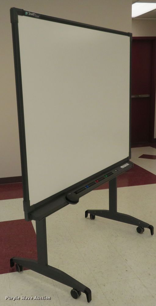 image for item FP9259 Smart Technologies Smartboard SB580