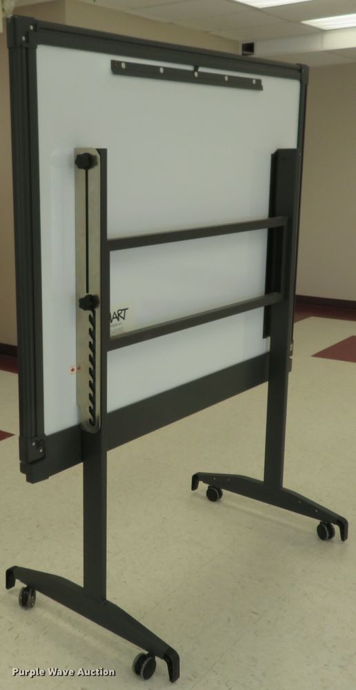 image for item FP9259 Smart Technologies Smartboard SB580
