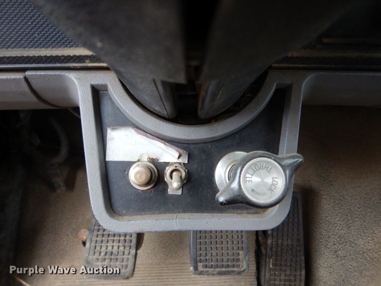 image for item HE9625 1996 Ford F800  dump truck