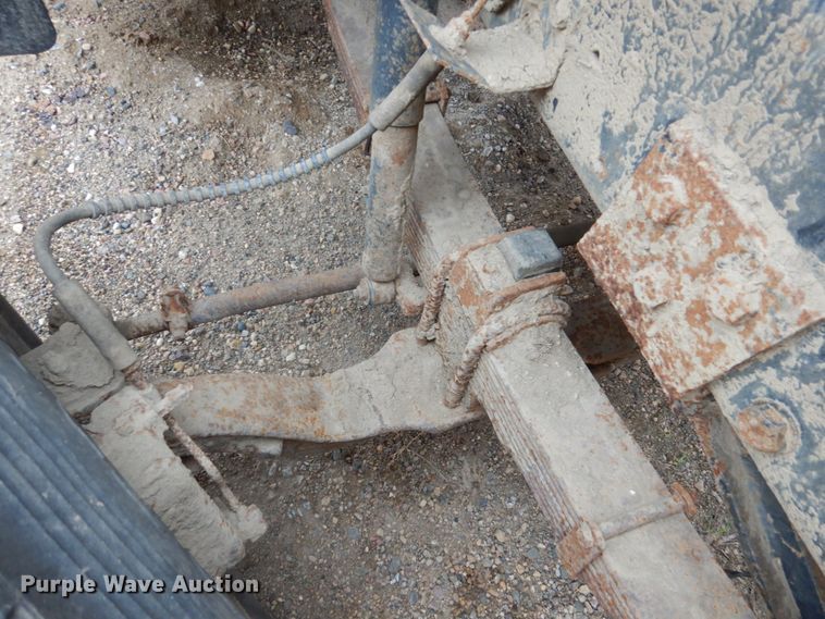 image for item HE9625 1996 Ford F800  dump truck