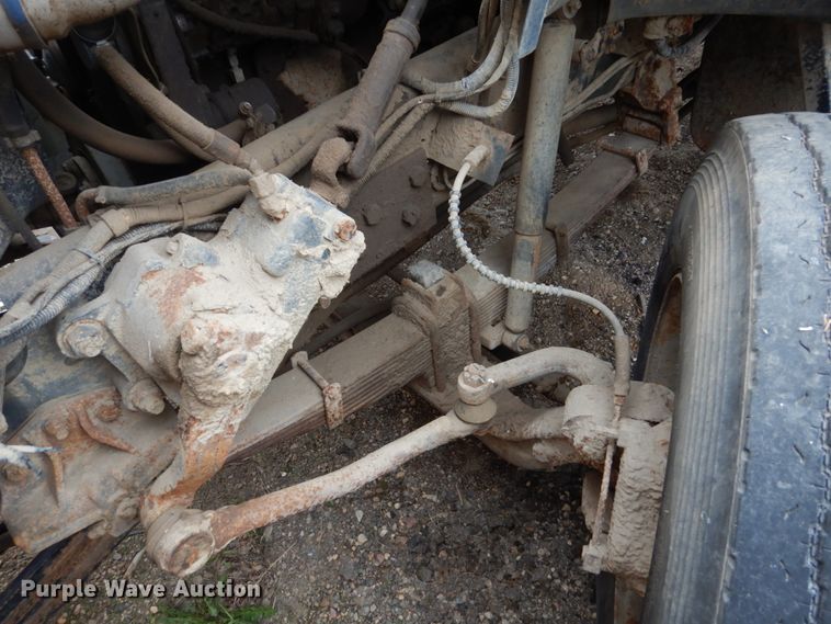 image for item HE9625 1996 Ford F800  dump truck