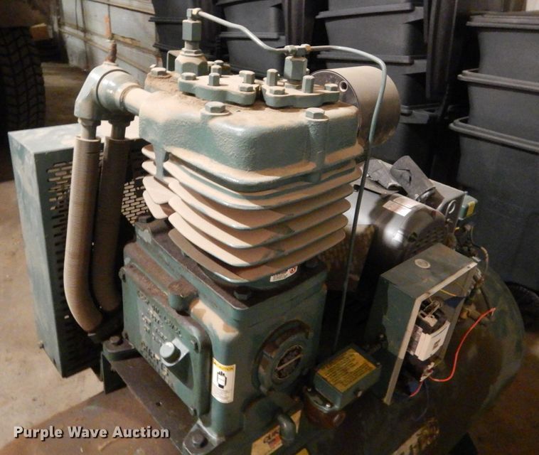 image for item HE9626 Curtis air compressor