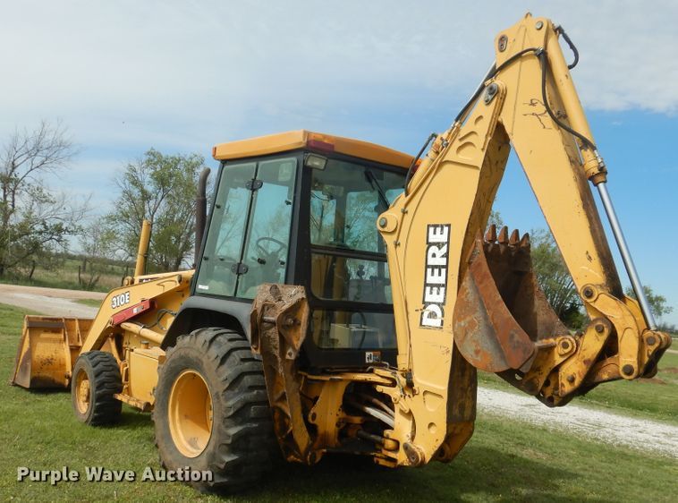 image for item HI9045 1997 John Deere 310E  backhoe