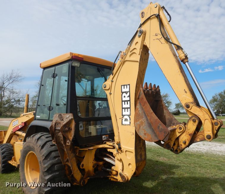 image for item HI9045 1997 John Deere 310E  backhoe