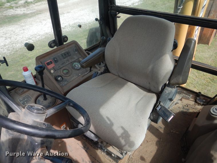 image for item HI9045 1997 John Deere 310E  backhoe