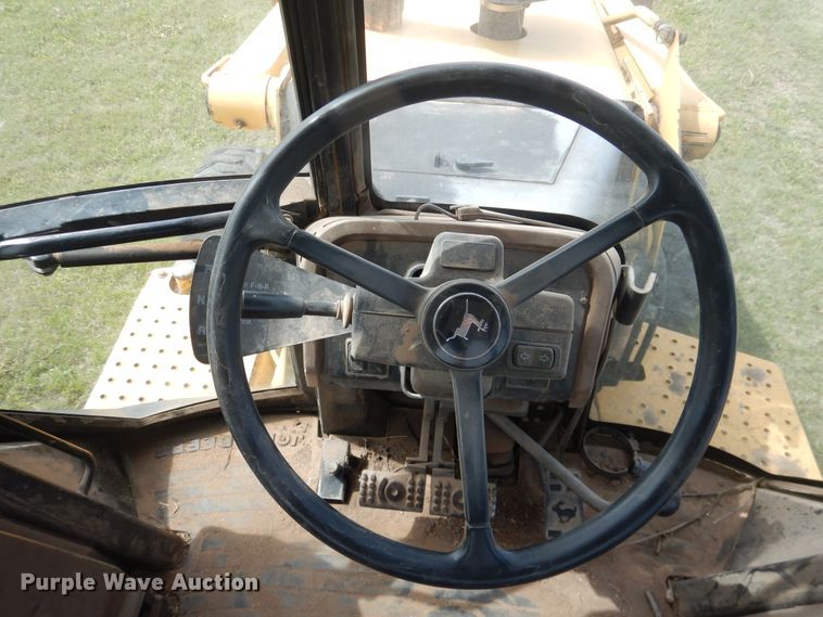 image for item HI9045 1997 John Deere 310E  backhoe