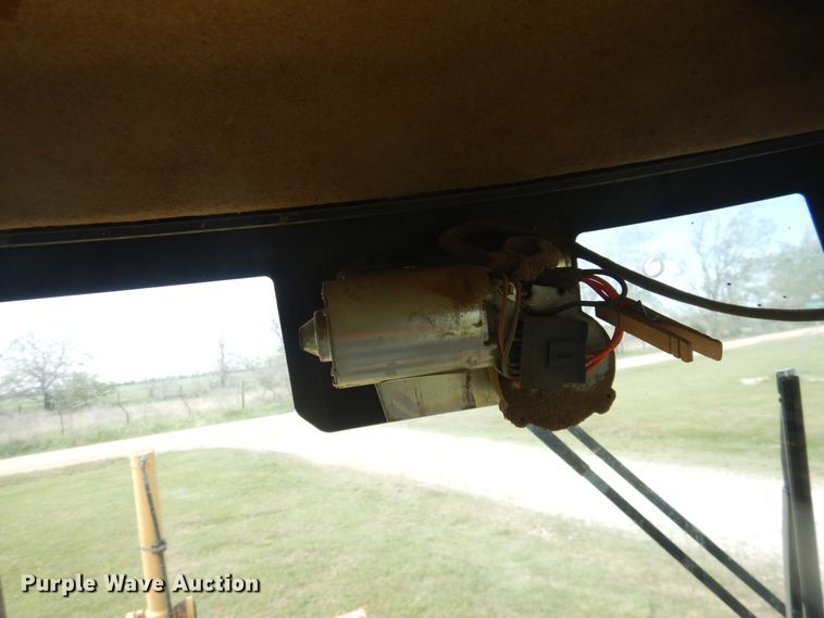 image for item HI9045 1997 John Deere 310E  backhoe