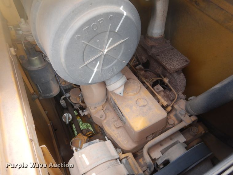 image for item HI9045 1997 John Deere 310E  backhoe