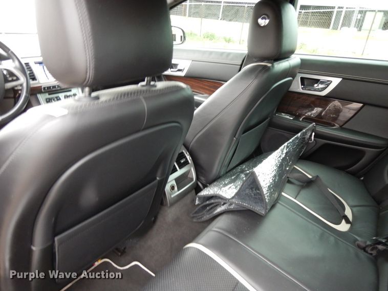 image for item HO9413 2013 Jaguar XF