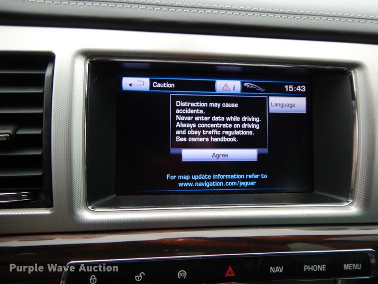 image for item HO9413 2013 Jaguar XF