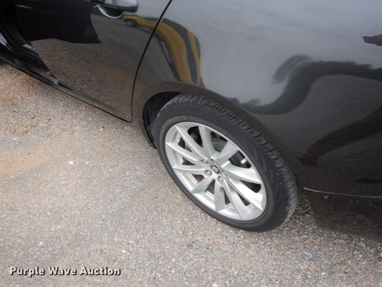 image for item HO9413 2013 Jaguar XF