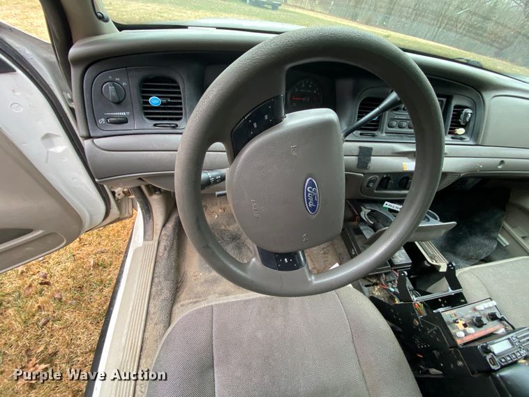 image for item HR9295 2008 Ford Crown Victoria Police Interceptor