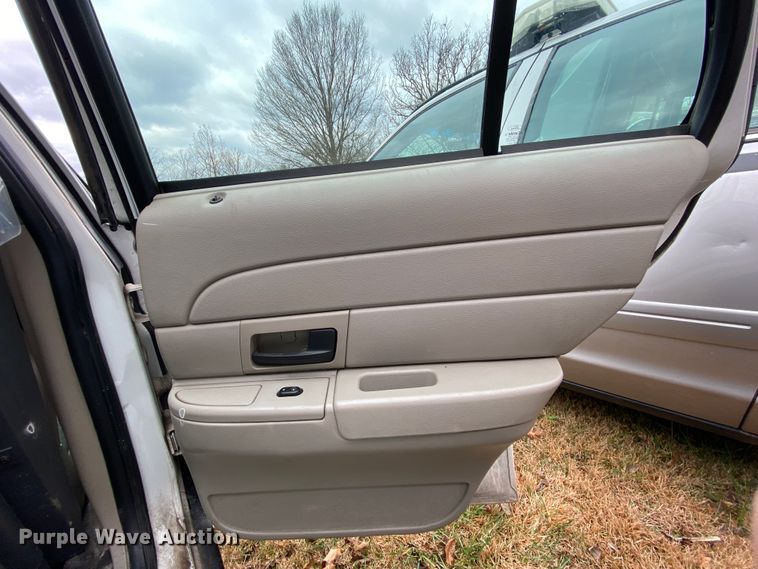 image for item HR9295 2008 Ford Crown Victoria Police Interceptor