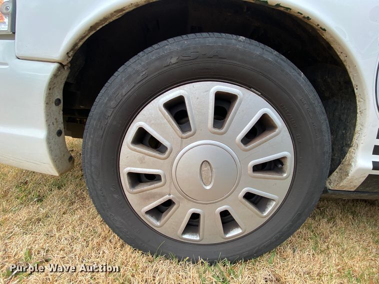 image for item HR9295 2008 Ford Crown Victoria Police Interceptor