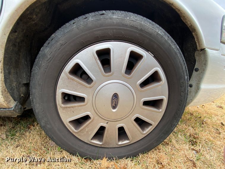 image for item HR9295 2008 Ford Crown Victoria Police Interceptor