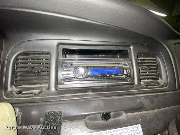 image for item HR9303 2011 Ford Crown Victoria Police Interceptor