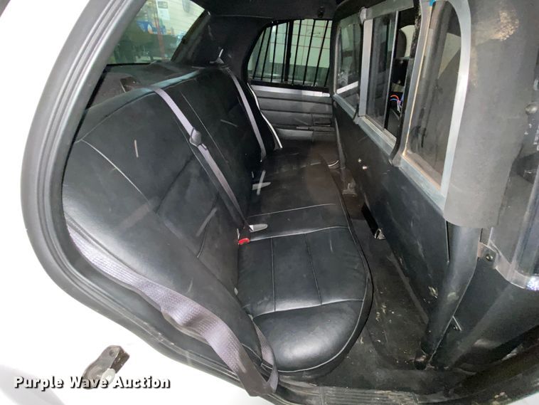 image for item HR9303 2011 Ford Crown Victoria Police Interceptor