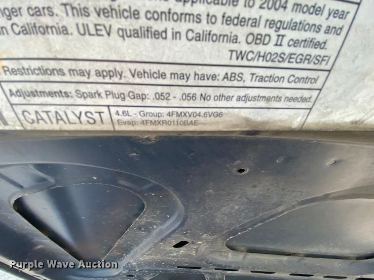 image for item HR9354 2004 Ford Crown Victoria Police Interceptor