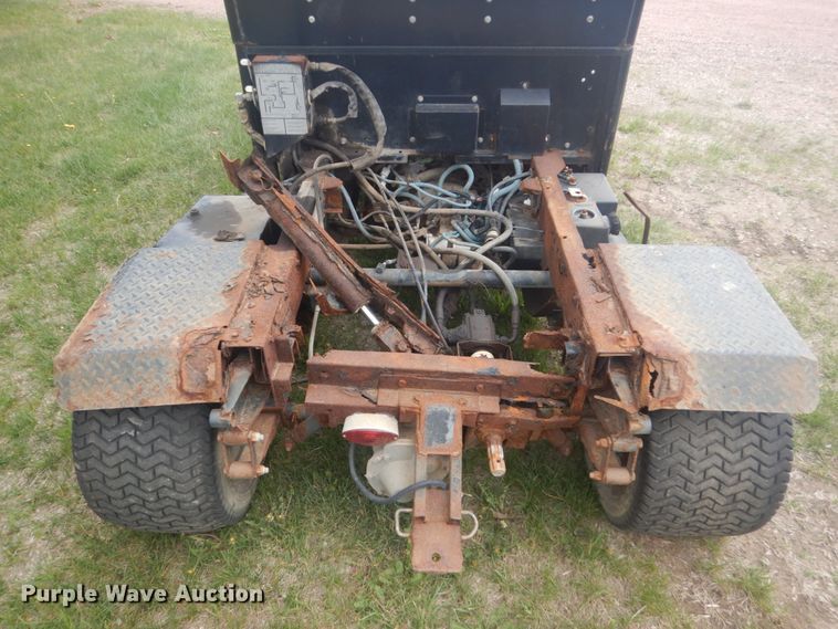 image for item HS9458 (2) Cushman Trucksters utility vehicles