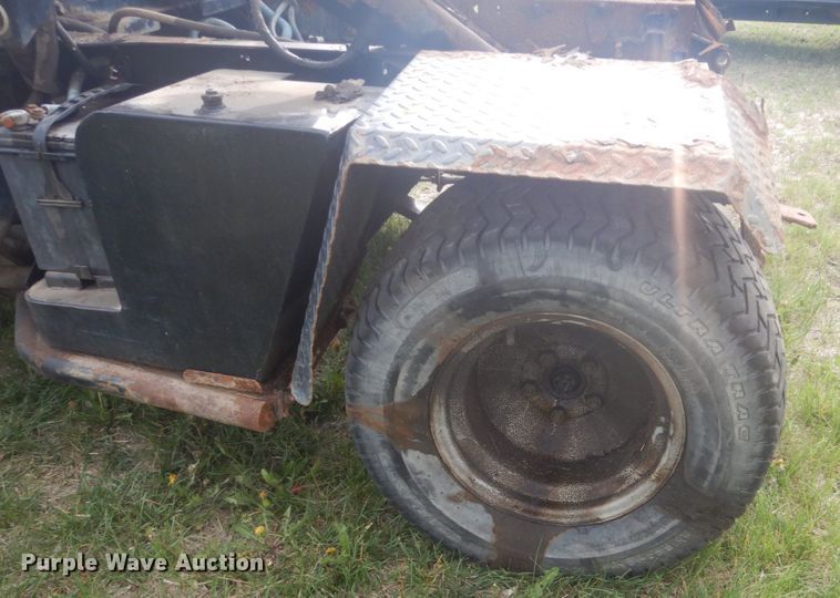 image for item HS9458 (2) Cushman Trucksters utility vehicles