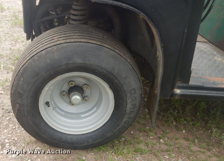 image for item HS9458 (2) Cushman Trucksters utility vehicles