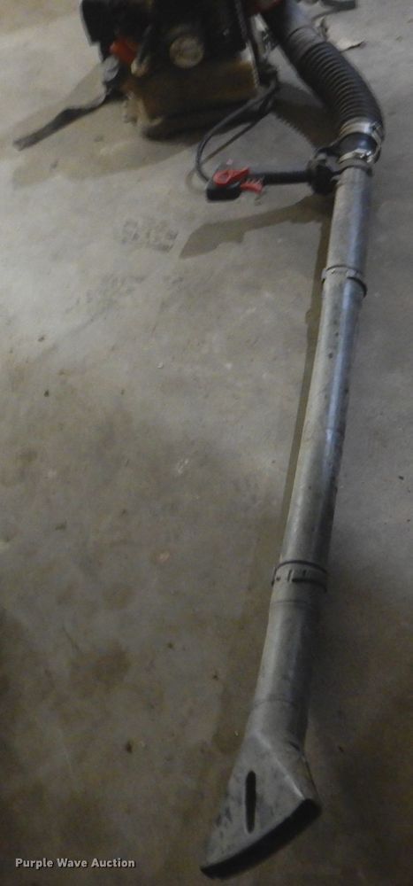 image for item HW9946 Husqvarna leaf blower