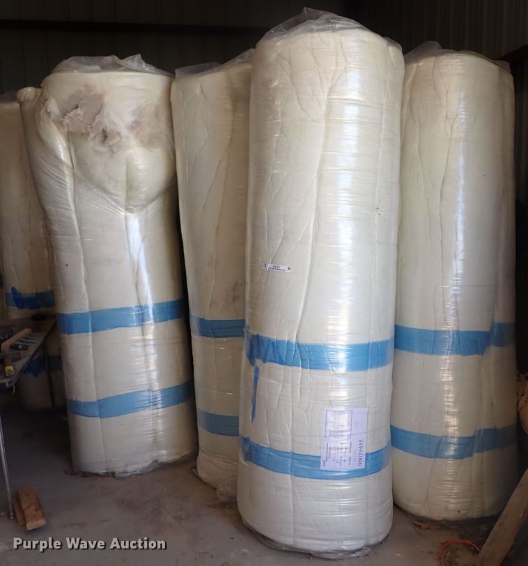 image for item IF9162 (28) rolls of Johns Mansville P30925 metal building insulation