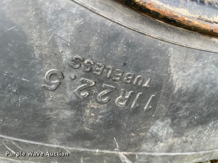 image for item II9328 1985 International 1754  dump truck