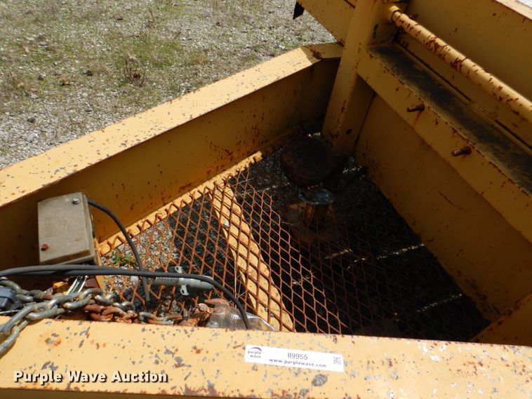 image for item II9955 Fleetneck  utility trailer