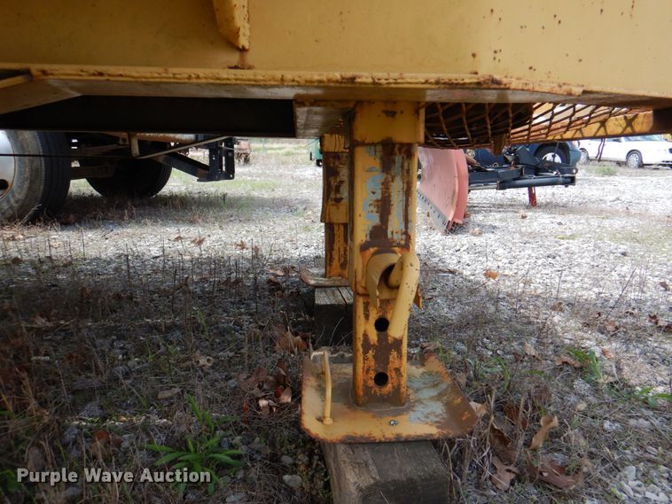 image for item II9955 Fleetneck  utility trailer