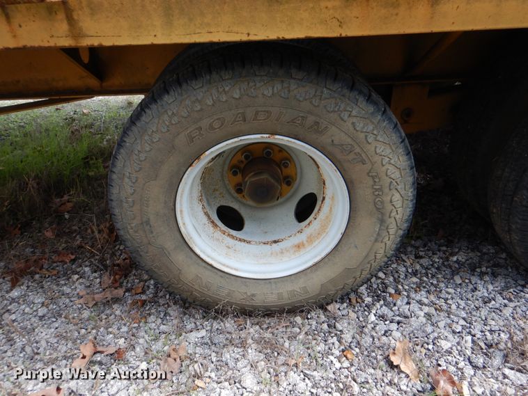 image for item II9955 Fleetneck  utility trailer