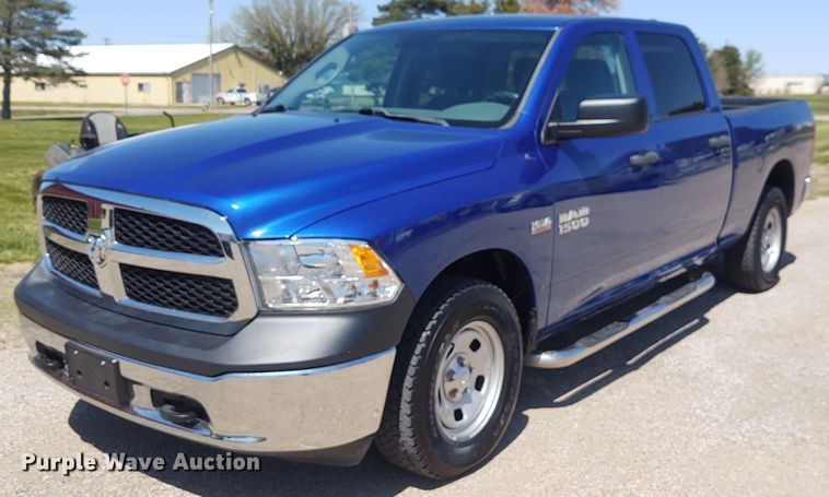 image for item IK9267 2016 Dodge Ram 1500  Crew Cab pickup truck