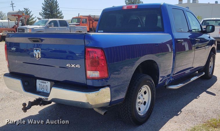 image for item IK9267 2016 Dodge Ram 1500  Crew Cab pickup truck