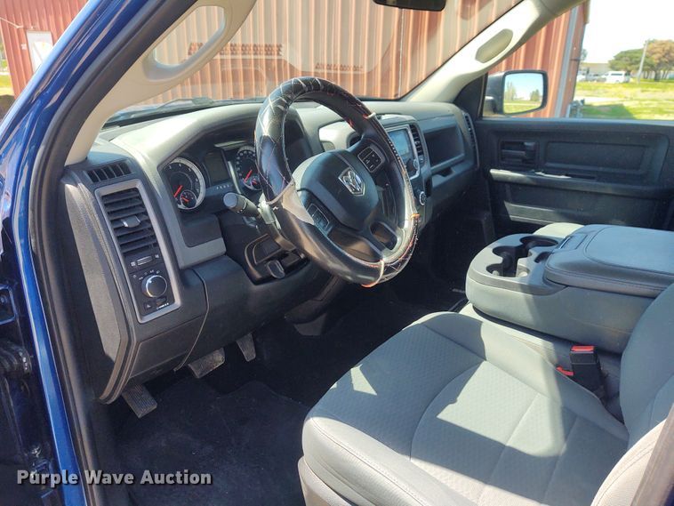 image for item IK9267 2016 Dodge Ram 1500  Crew Cab pickup truck