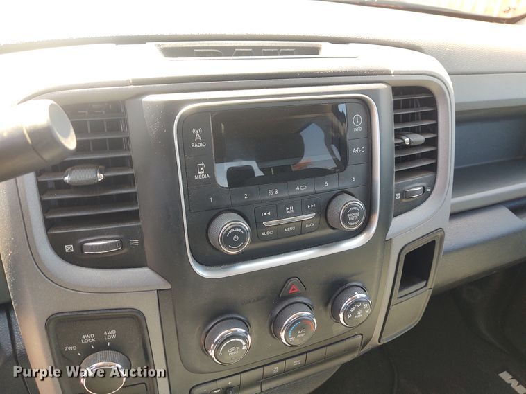 image for item IK9267 2016 Dodge Ram 1500  Crew Cab pickup truck