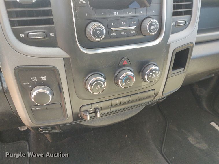 image for item IK9267 2016 Dodge Ram 1500  Crew Cab pickup truck